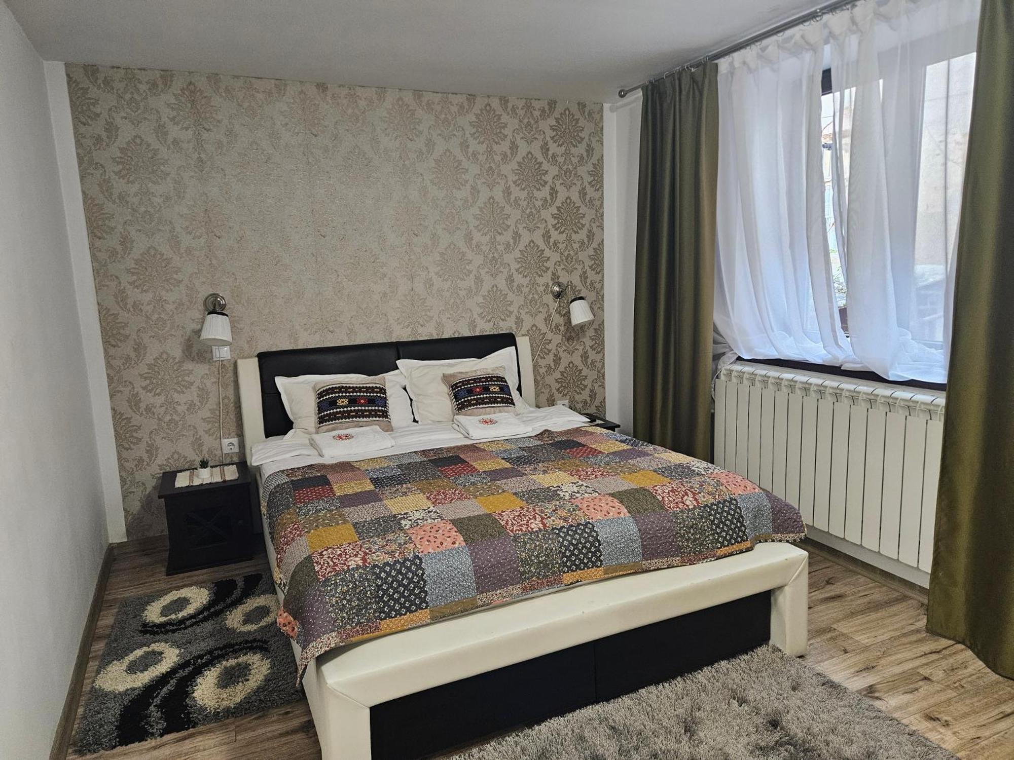 Apartment Queen Bridge Sibiu Buitenkant foto